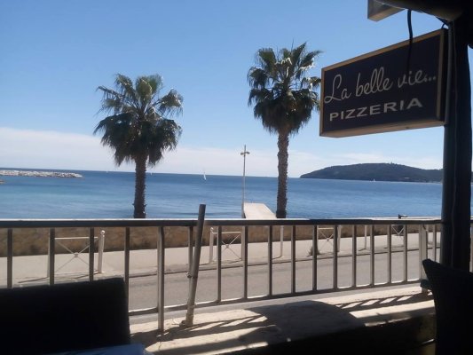 Pizzeria La Belle Vie