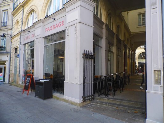 Cafe du Passage