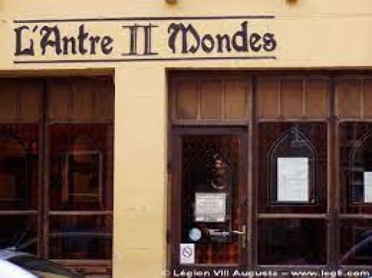 L Antre II Mondes