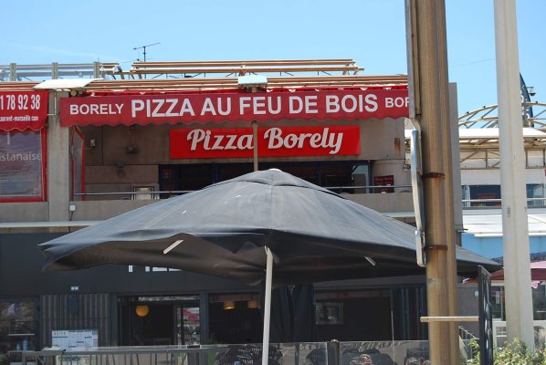 Pizza Borely