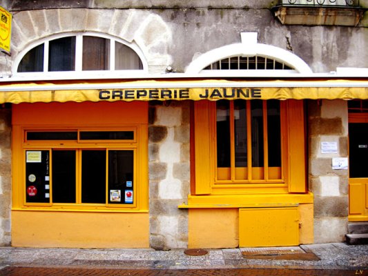 Creperie jaune