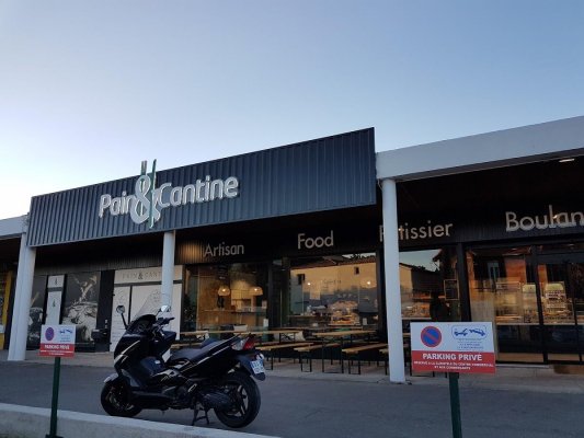Pain & Cantine