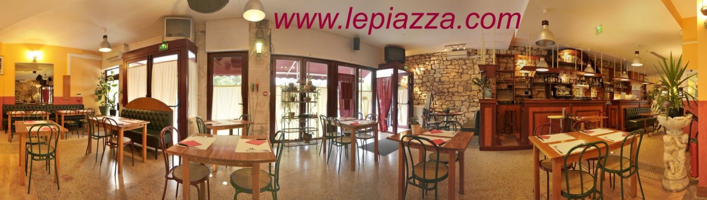 Le Piazza Restaurant Pizzeria